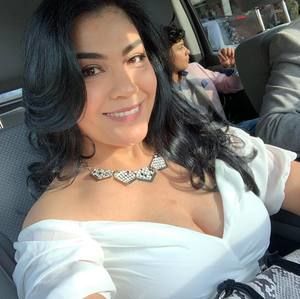 Meet your Posher, Dalia